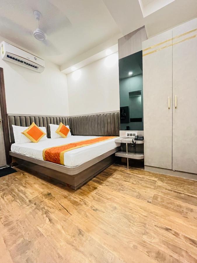 Hotel Red Stone Inn - Near New Delhi Railway Station - Paharganj Екстер'єр фото