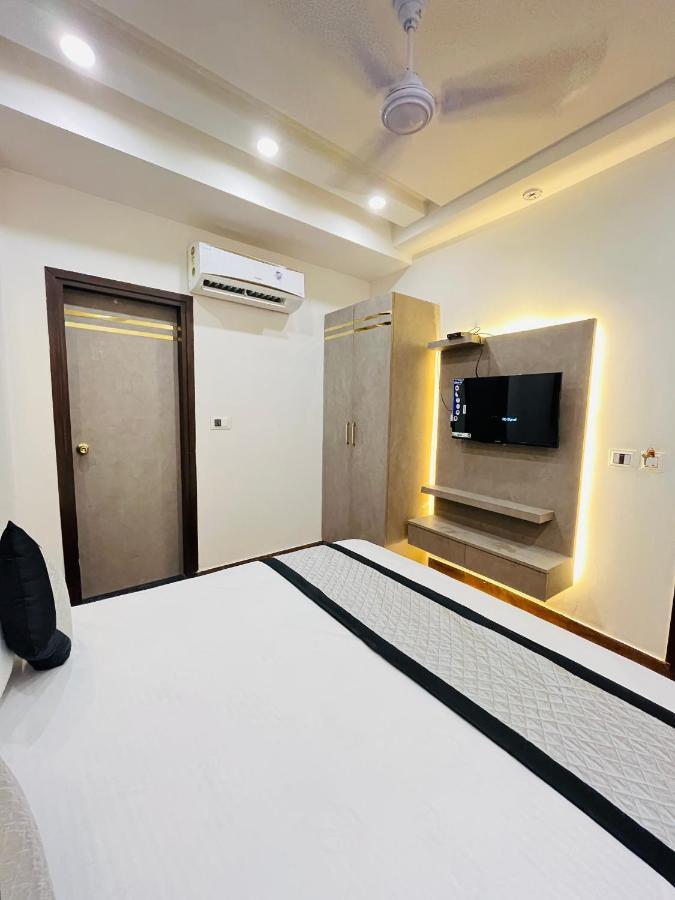 Hotel Red Stone Inn - Near New Delhi Railway Station - Paharganj Екстер'єр фото