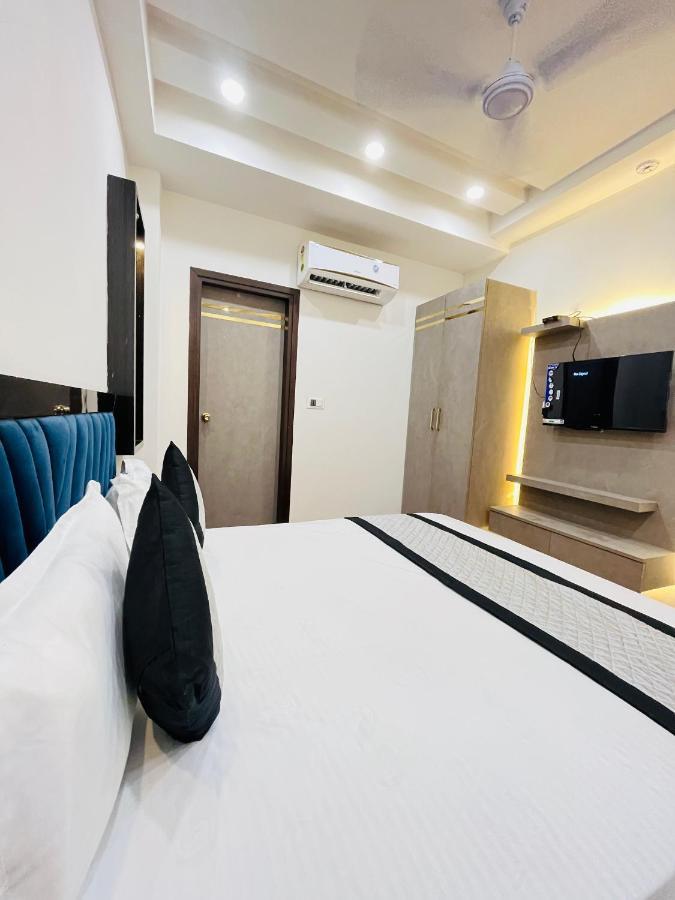 Hotel Red Stone Inn - Near New Delhi Railway Station - Paharganj Екстер'єр фото