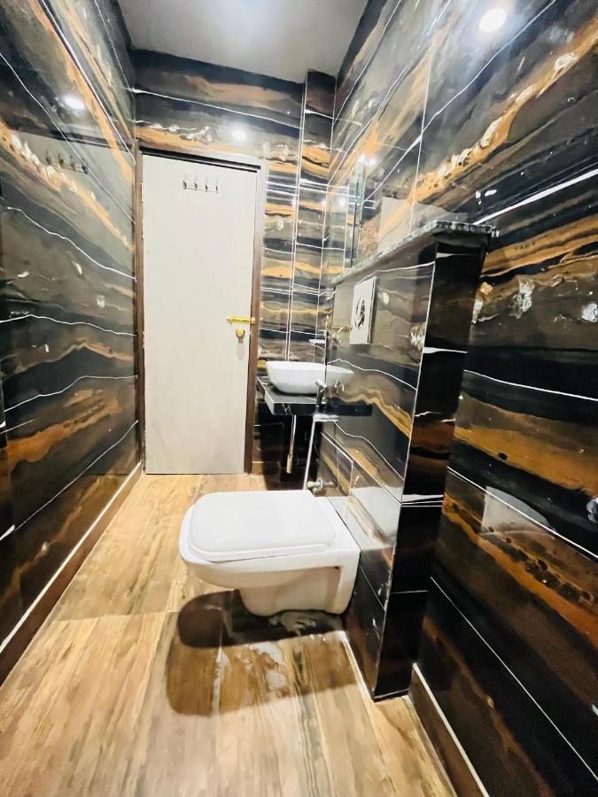 Hotel Red Stone Inn - Near New Delhi Railway Station - Paharganj Екстер'єр фото