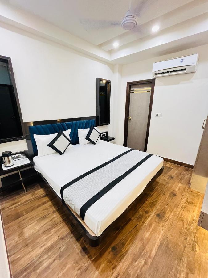 Hotel Red Stone Inn - Near New Delhi Railway Station - Paharganj Екстер'єр фото
